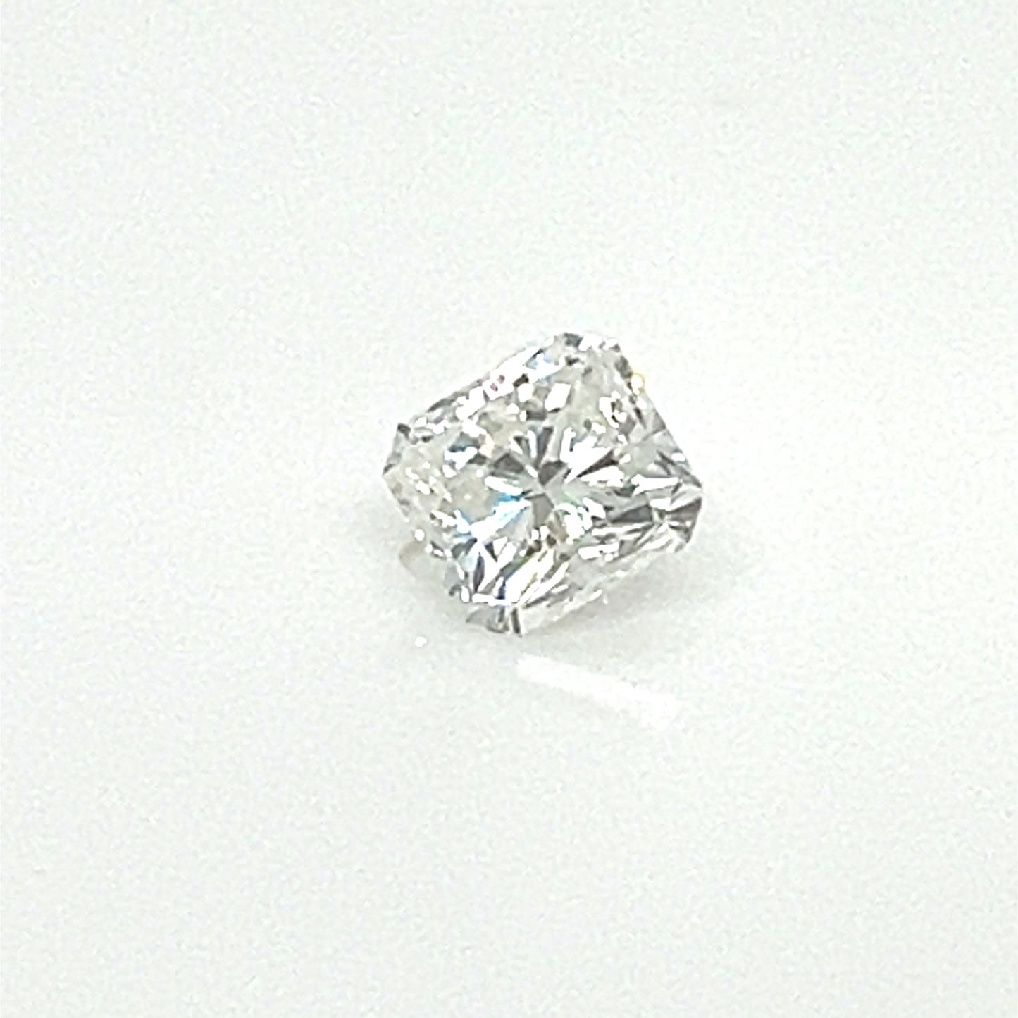 .80CT RADIANT F-VS2 EX / V.G.
