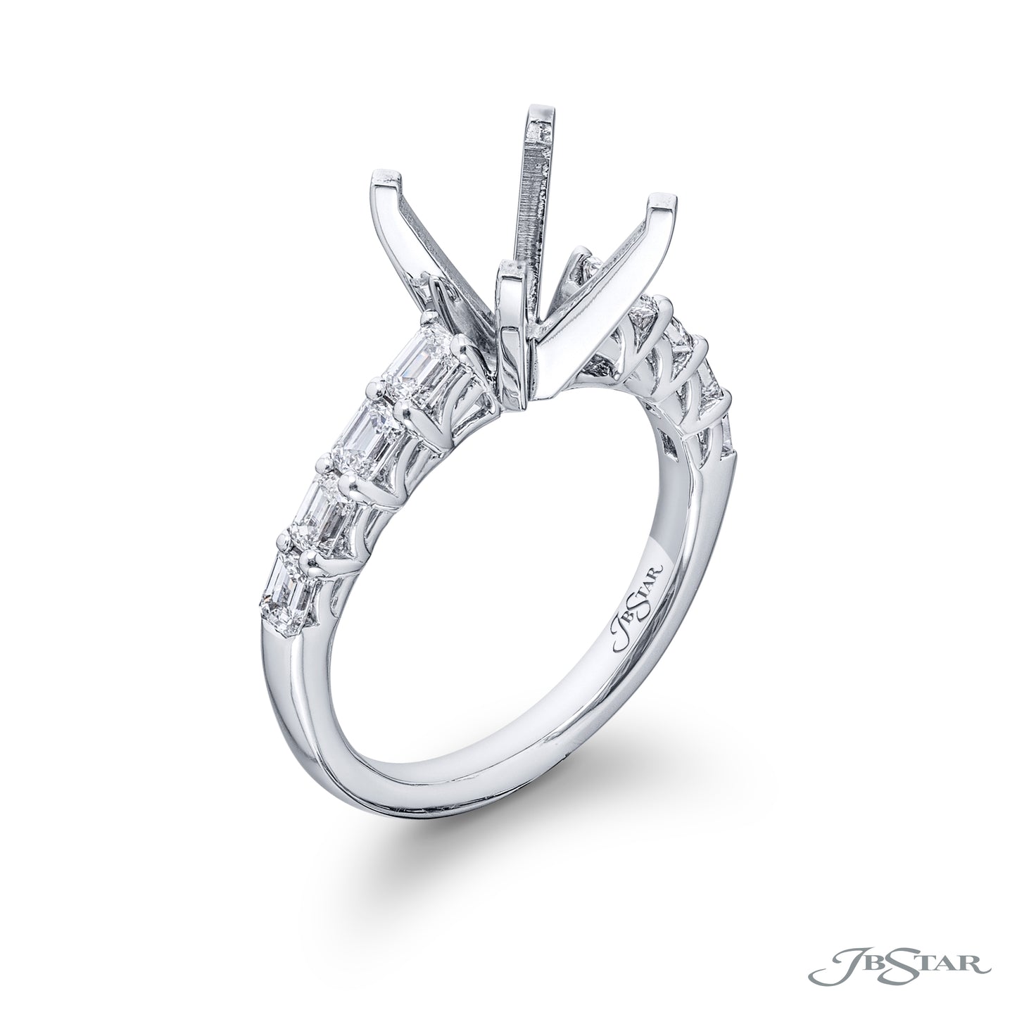 Mounting with Emerald Cut Diamond Shoulders