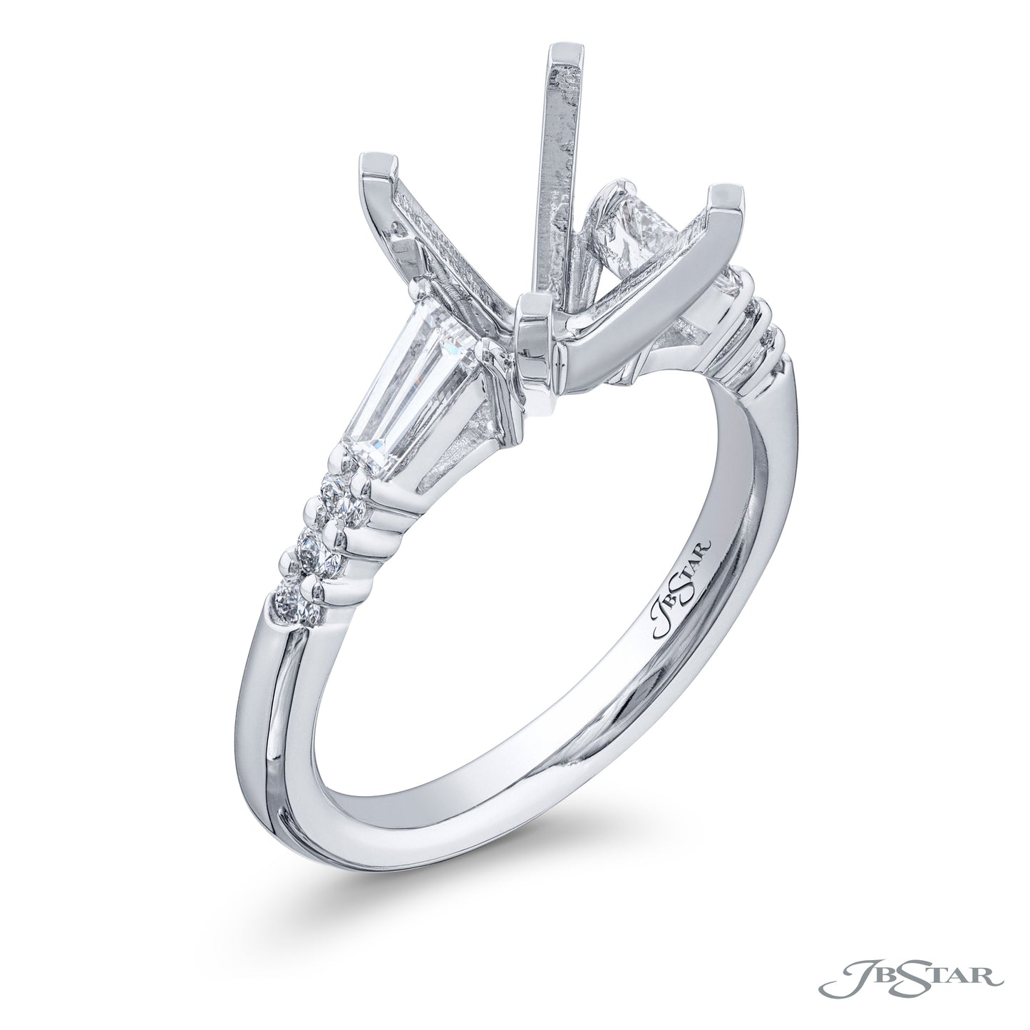 Mounting with Tapered Baguette Sides and Round Diamond Shoulders