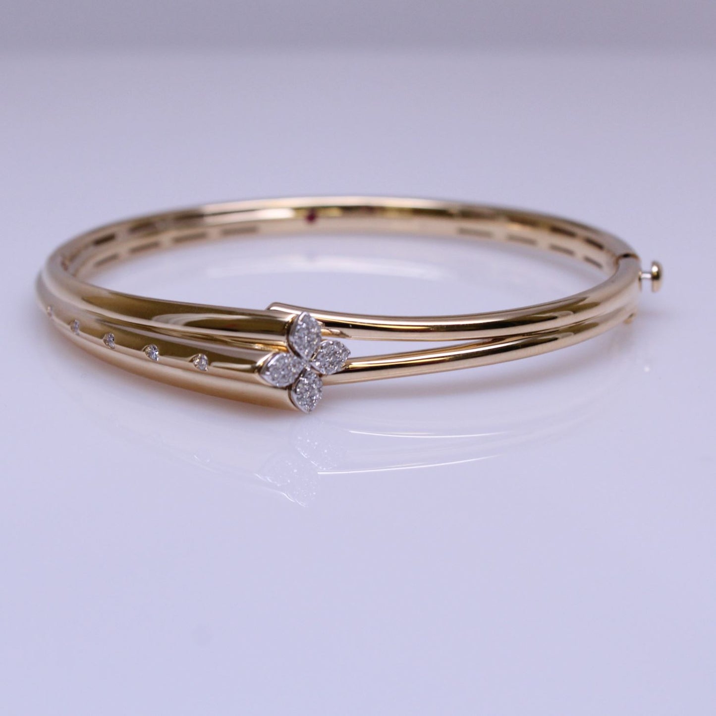 Love In Verona Collection Diamond Flower Bangle