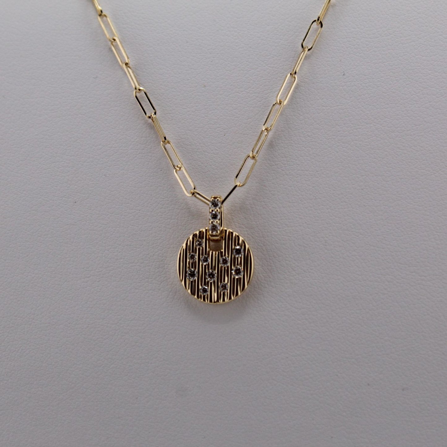 Diamond Pendant Chain Necklace