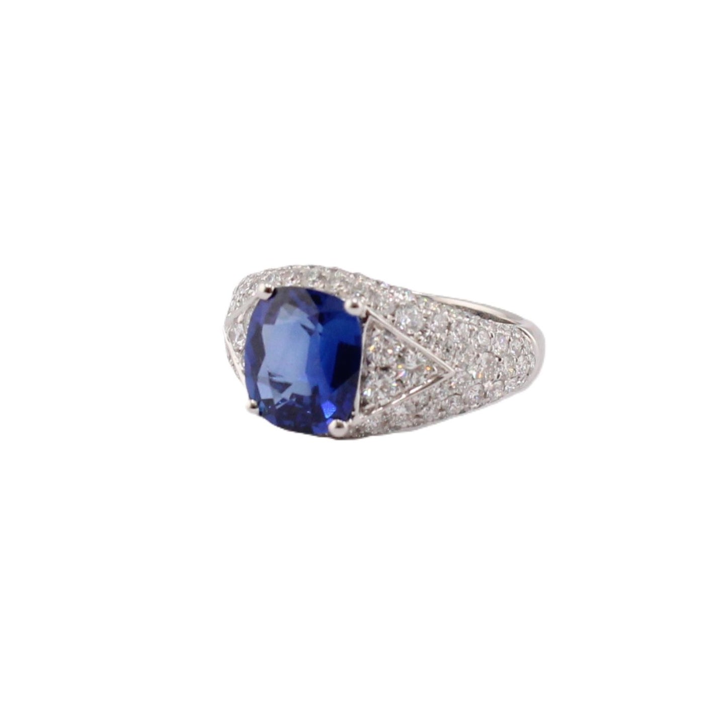 Certified Sri Lanka Origin Cornflower Blue Sapphire & Diamond Ring