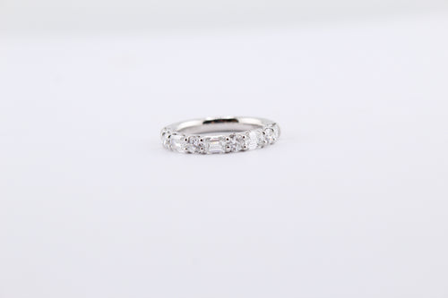 Platinum Emerald & Round Shape Diamond Band
