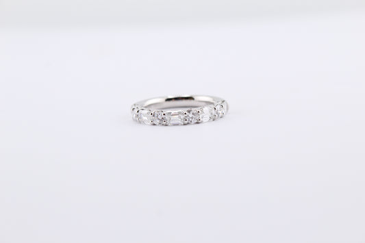 Platinum Emerald & Round Shape Diamond Band