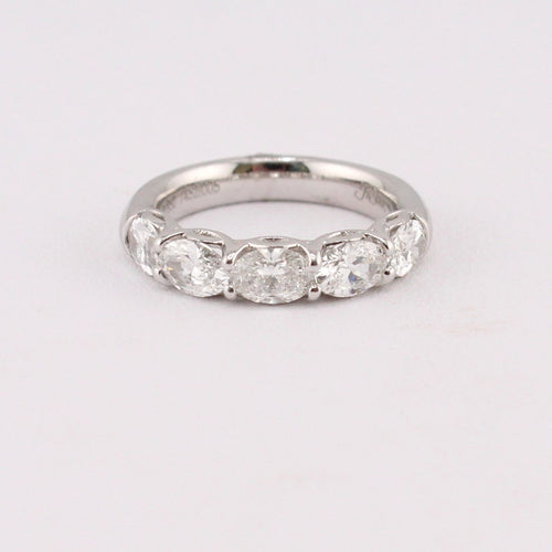 Oval Cut Diamond Band