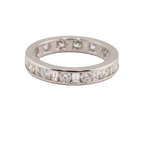 Alternating Round & Baguette Diamond Eternity Band