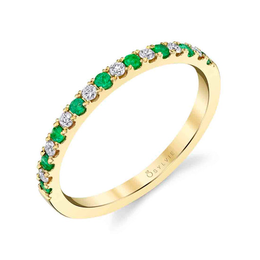 Classic Emerald and Diamond Band