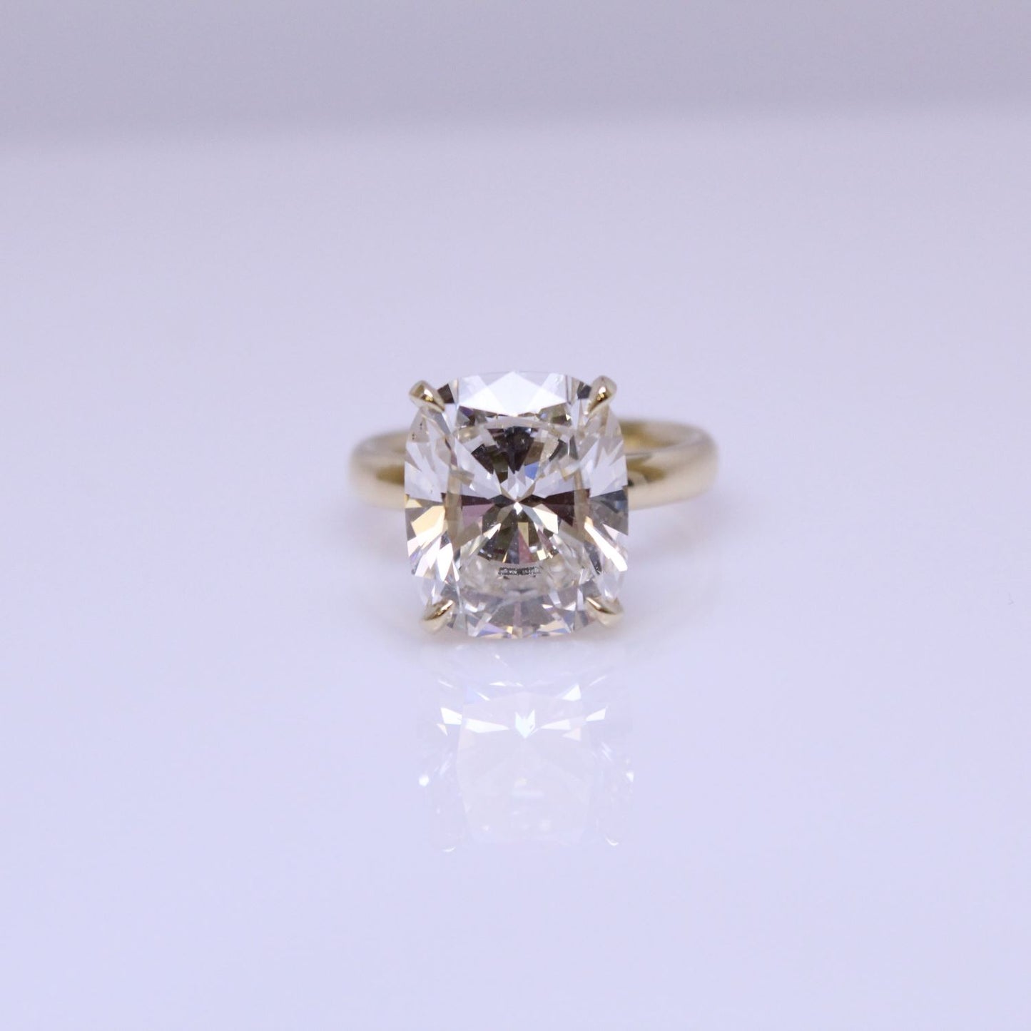 Cushion Cut Solitaire Engagement Mounting