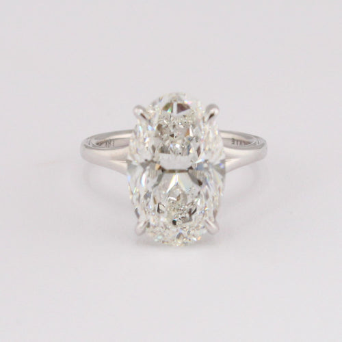 Iconelle: Vera Collection Oval Cut Solitaire Engagement Mounting