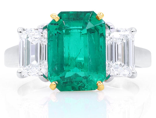 Certified Colombian Emerald Ring with Emerald Cut Diamond Sides