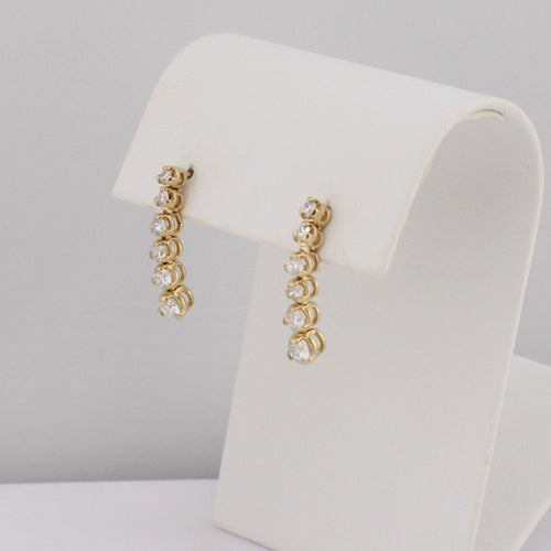 Graduated Diamond Drop Earrings