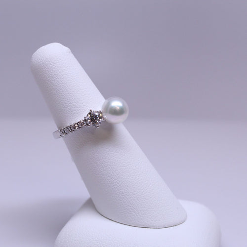 Akoya Cultured Pearl Diamond Ring
