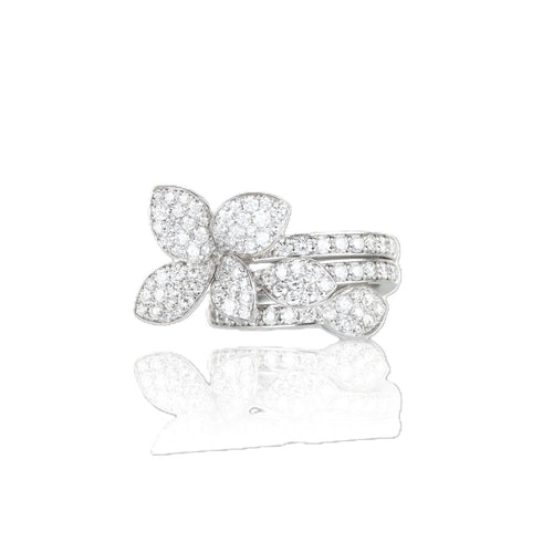 Heart to Earth Collection Pave Diamond Flower Ring