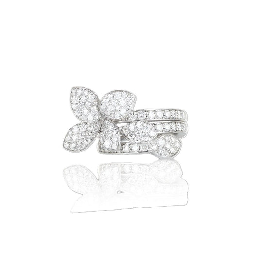 Heart to Earth Collection Pave Diamond Flower Ring