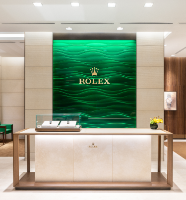 Discover our luxury Rolex showroom - Orrs Jewelers